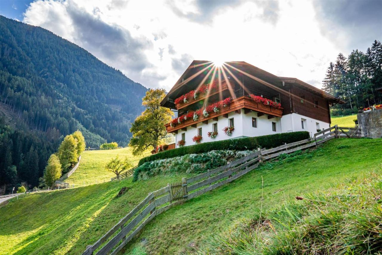 Zoeschgenhof Apartment Matrei in Osttirol Bagian luar foto